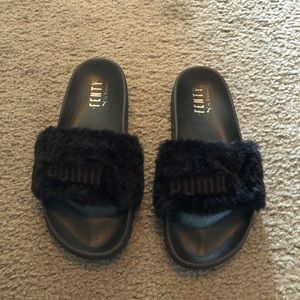 FENTY PUMA SLIDES - $20, size 8.5